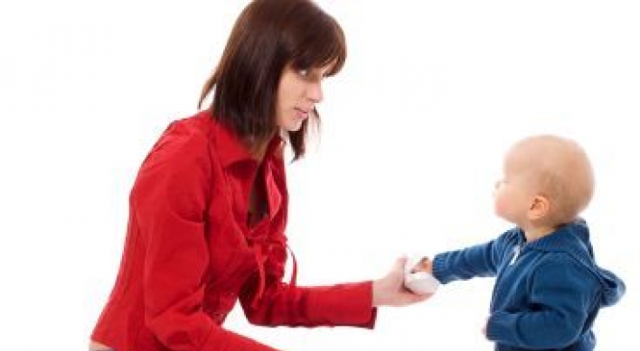 Empty praise can harm children: psychologist