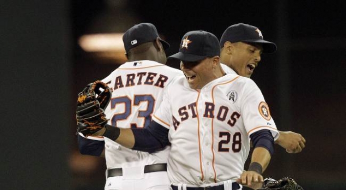 Ankiel, Astros topple Rangers in 2013 opener
