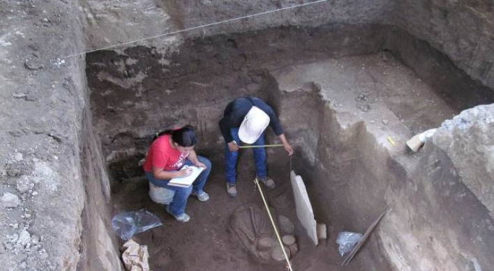 Mayan artifacts surface in El Salvador construction site