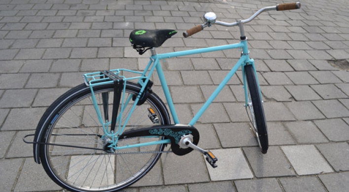Dutch duo peddle old bikes as fashion, furniture