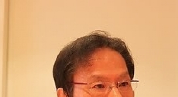 한국국적의 재일학자 강상중, 일본 종합대 총장 선임