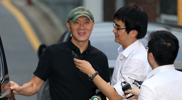 Investigators grill Chun’s son over alleged tax evasion, land deal