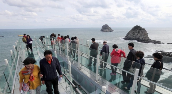 Skywalk with glass floor dedicated at Busan coast