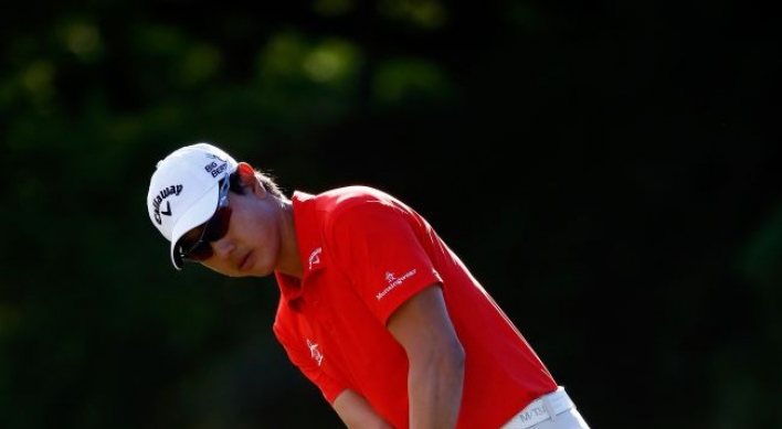 Bae grabs early lead at Sony Open