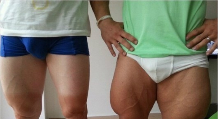 [Photo News] Cyclists in leg muscle Twitter showdown