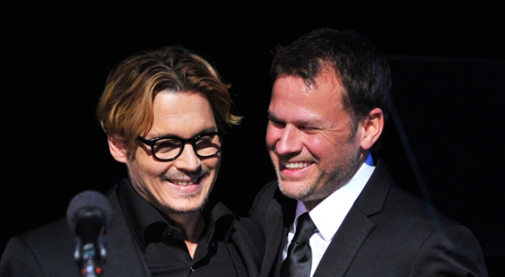 Johnny Depp honored at makeup, hair awards