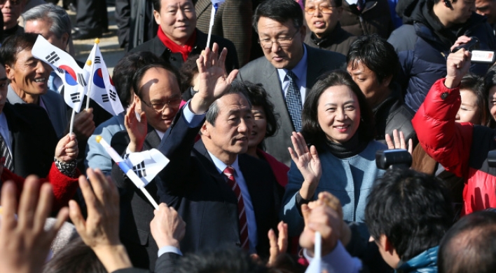 Tycoon-turned-legislator announces candidacy for Seoul mayor