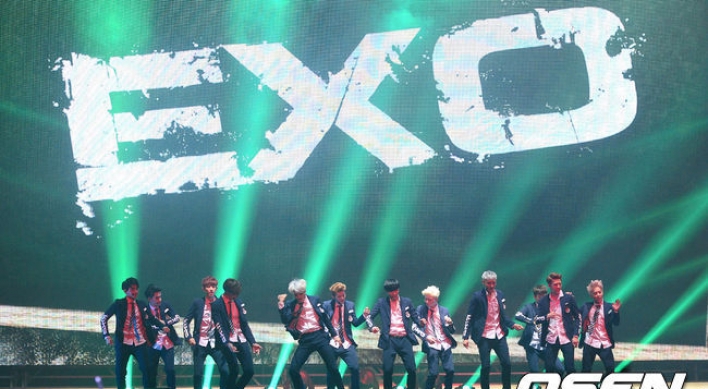 Netizens' responses to EXO Kris’ lawsuit mixed