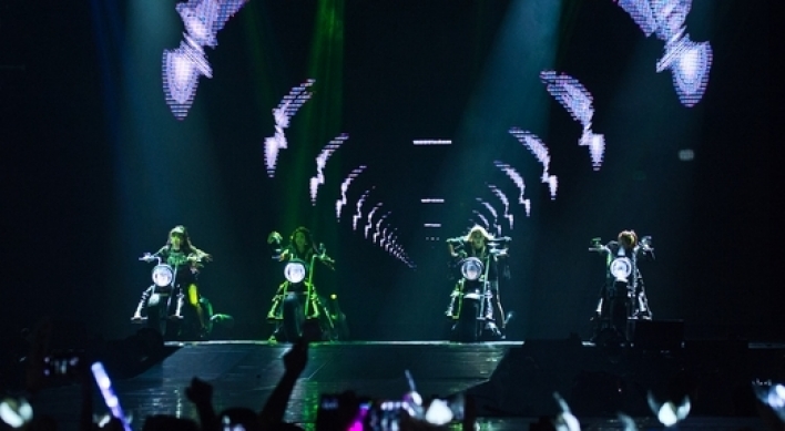 2NE1 mesmerizes Malaysian fans at world tour concert
