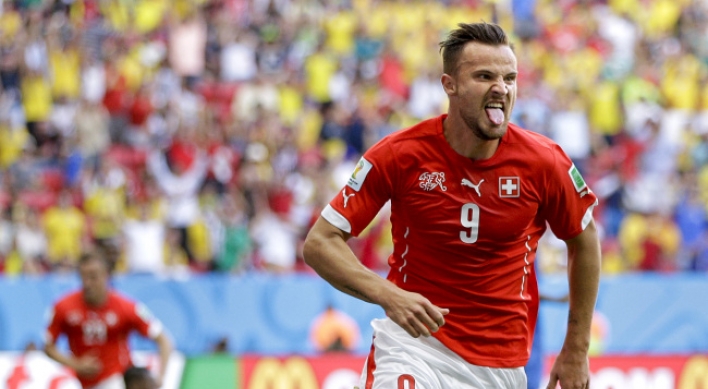 [World Cup] Seferovic gives Swiss last-gasp win over Ecuador