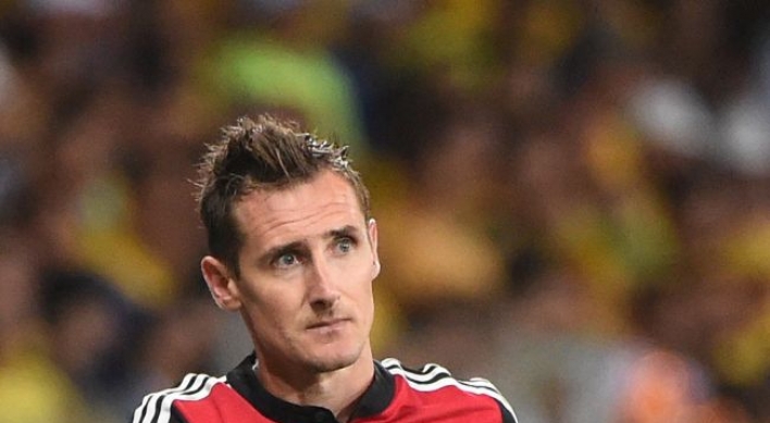 [World Cup] Klose scores vs. Brazil to set World Cup record