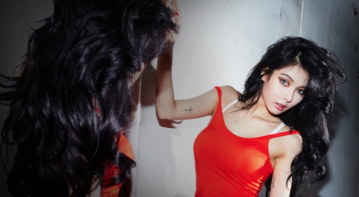 HyunA twerks her way to ‘Red’ solo return