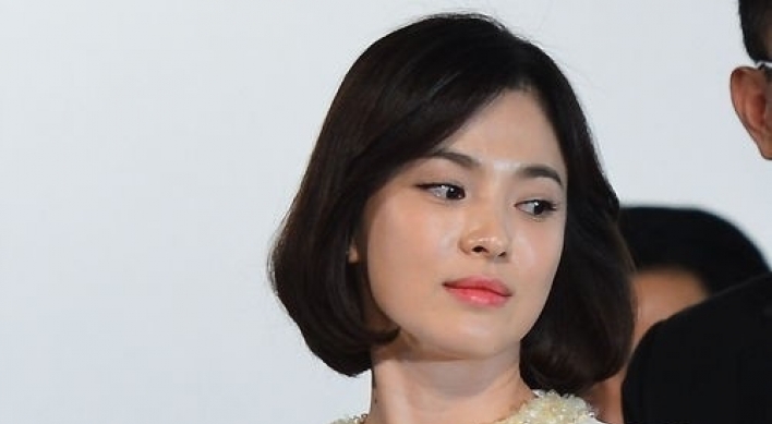 Song Hye-kyo sticks to promotional event despite tax evasion fiasco
