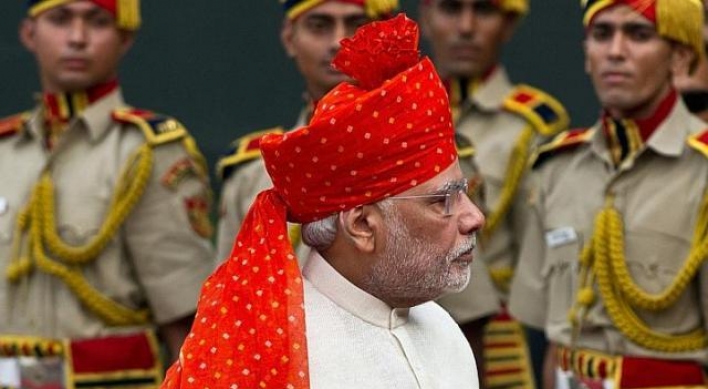 Indian leader Modi dressed for success
