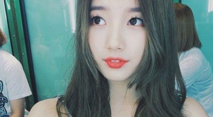 Miss A‘s Suzy shows off doll-like appearance