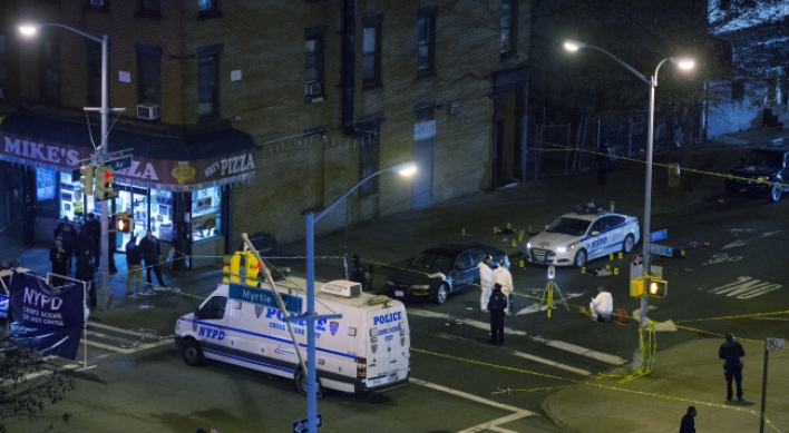 미국 뉴욕서 경찰관 2명 피격 사망…용의자도 숨져
