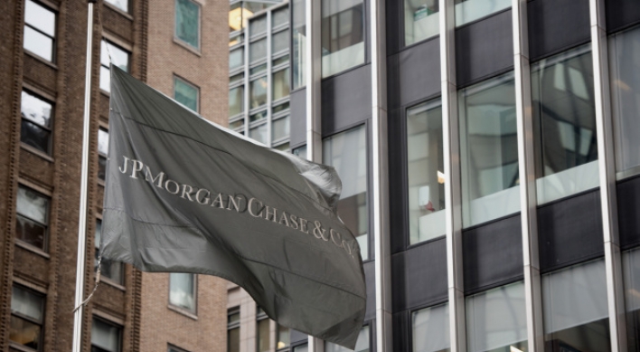 JPMorgan profits from Swiss franc uncapping