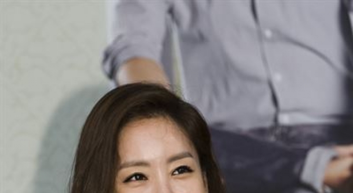 Actress Kim Jung-eun goes public about new relationship