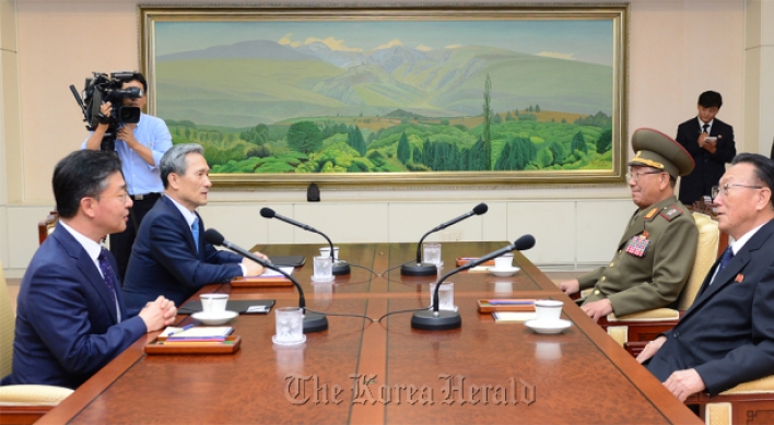 [Newsmaker] Hawk-dove duos at inter-Korean dialogue