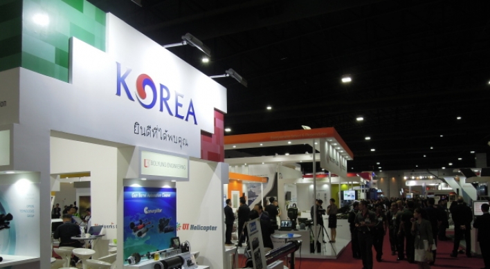 Korea, China, Japan vie in Thai arms market