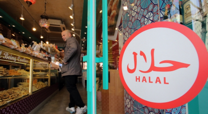 Ministry denies rumored inflow of Muslim workers for halal food