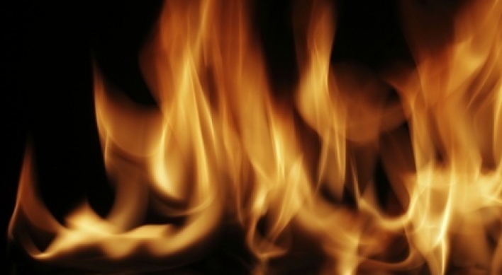 Jongno restaurant catches fire, 32 evacuate