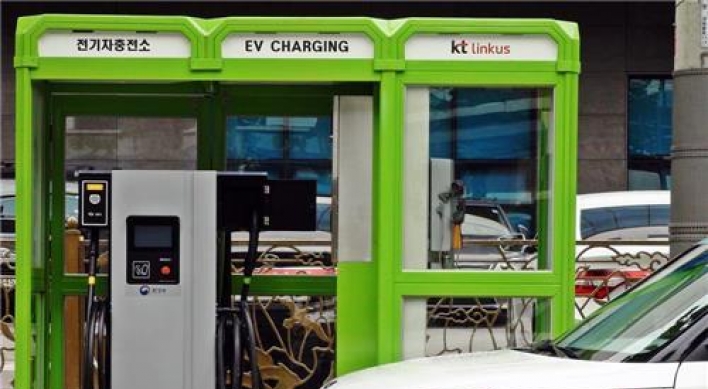 Korea to convert pay phone booths into rapid EV charging stations