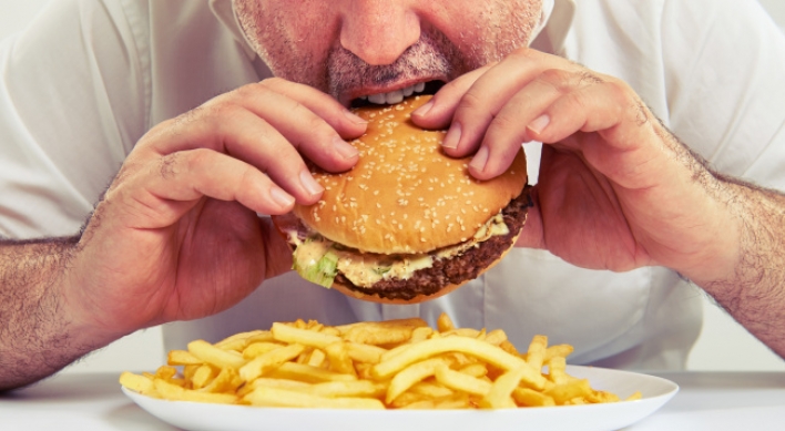 ‘햄버거 일주일에 두개 먹으면 발기부전 일으킨다’