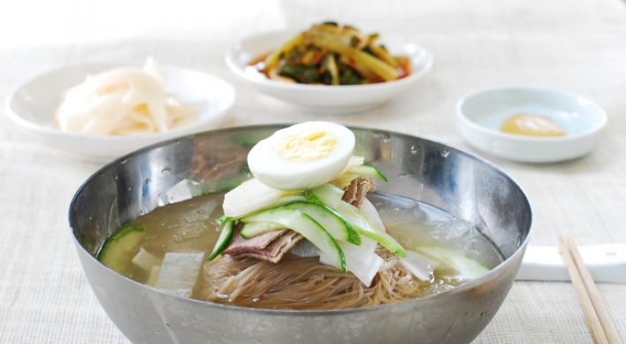 [Home Cooking] Mul naengmyeon (noodles in cold broth)