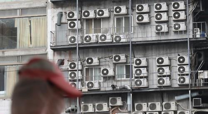 Electricity consumption hits fresh record high again amid heat wave