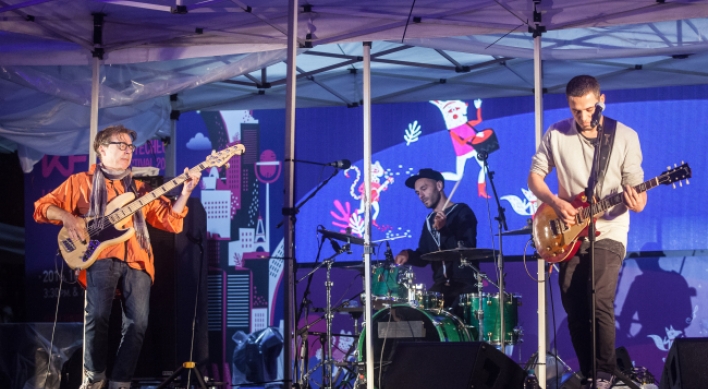 Bulgarian rock ‘n’ roll band makes a splash in Korea