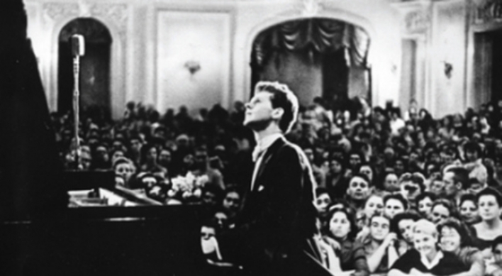 How pianist Van Cliburn captured Russian hearts