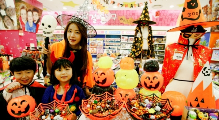[Weekender] Businesses tap into Halloween fever in Korea