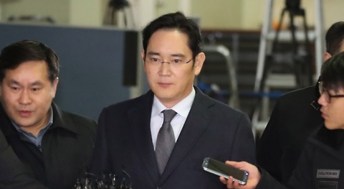 New charges, Park aide’s diaries key to Lee’s arrest