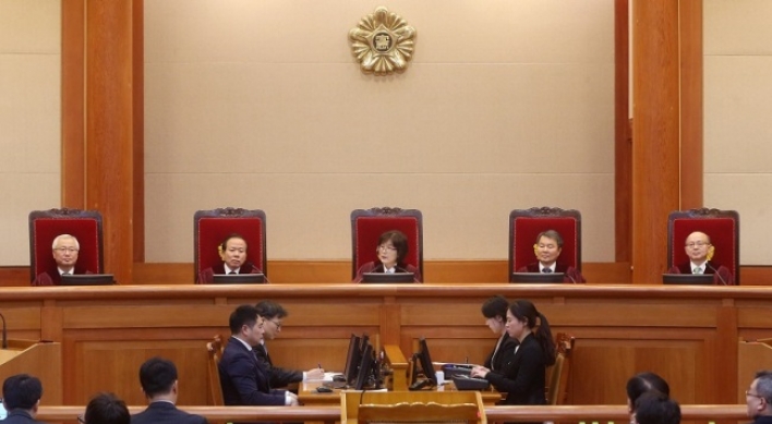 Court hears final arguments in Park's impeachment trial