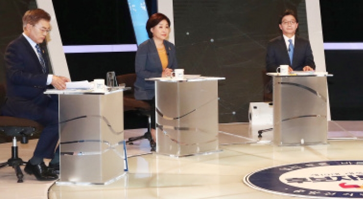 Candidates clash over THAAD expenses