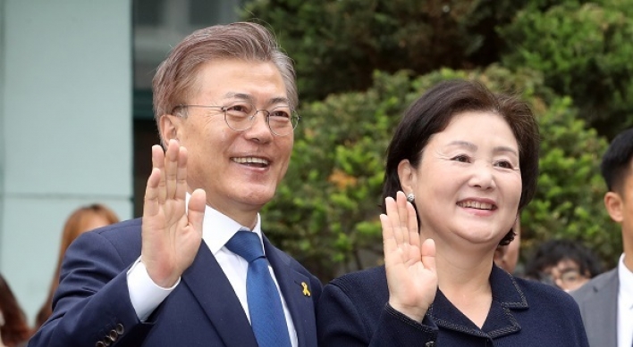 [Newsmaker] Will Moon Jae-in clinch resounding victory?