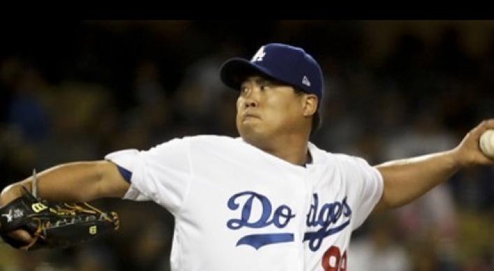 Dodgers' Ryu Hyu-jin earns first big league save with 4 scoreless frames