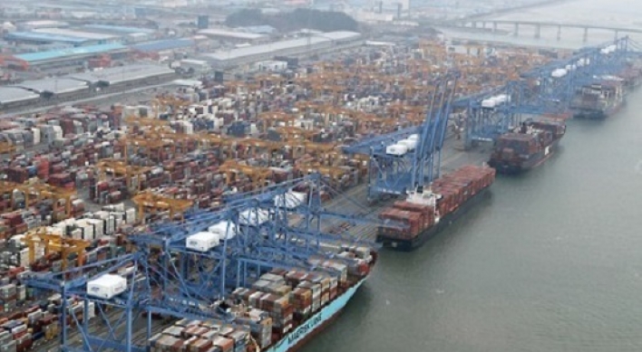 Korea's exports plunge 12.2% in first 10 days of June