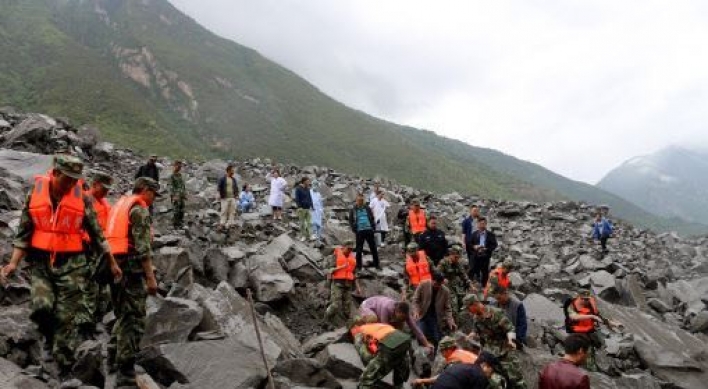 中쓰촨성 산사태 15명 시신 발견…실종자 118명 달해