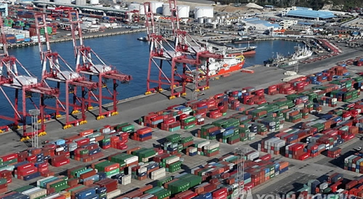 Korea's seaport cargo edges down 0.5% in May