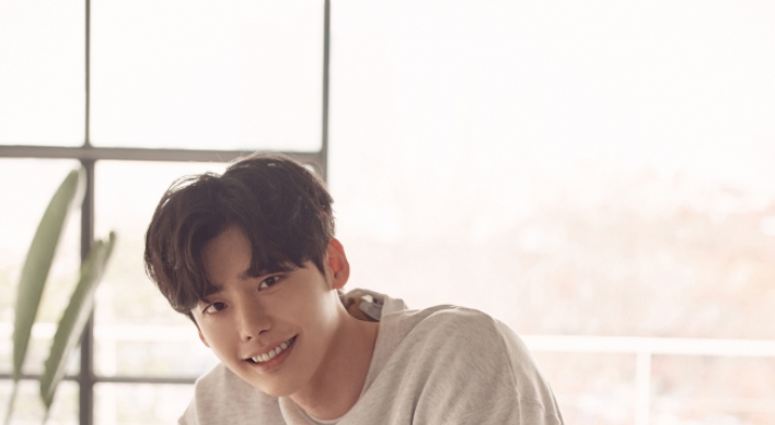 [Herald Interview] Lee Jong-suk on playing a delicate serial killer