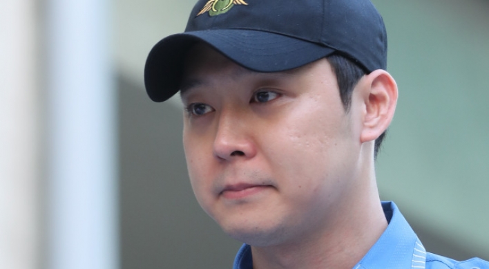 JYJ member Park Yu-chun discharged from military