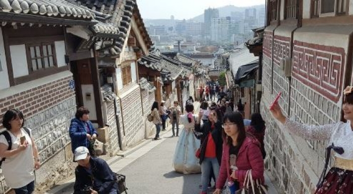 Residents leave Bukchon due to ‘touristification’