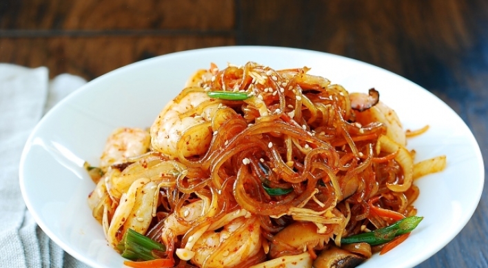 [Korean Bapsang] Spicy japchae with seafood