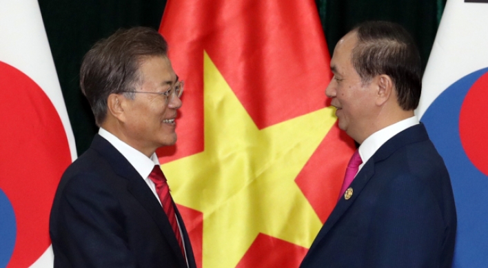 S. Korean president to attend APEC summit, meet Chinese, Vietnamese leaders