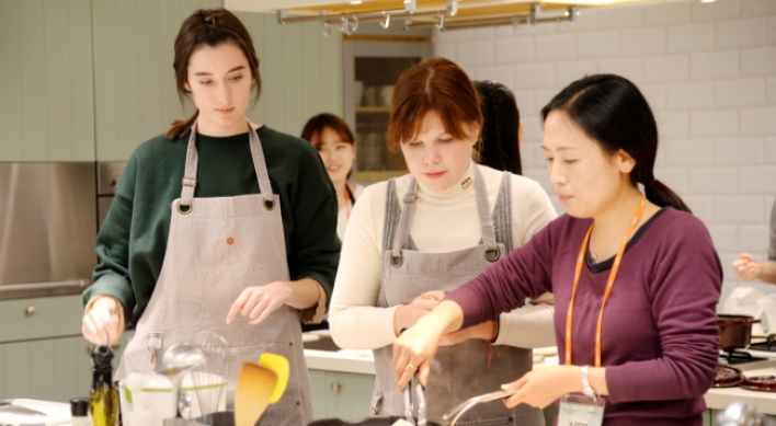Korean cooking classes rise as immersive travel activities