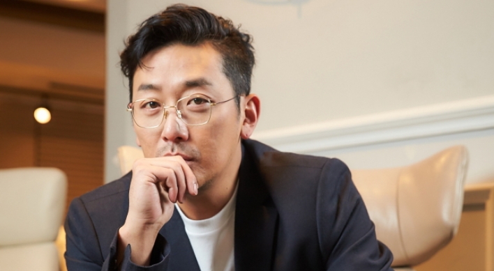 [Herald Interview] Ha Jung-woo talks about tackling first fantasy role