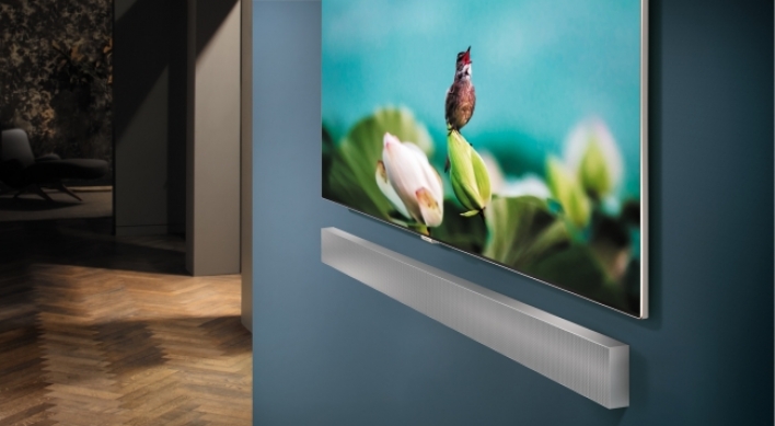 At CES, Samsung, LG vie for top spot in premium TVs