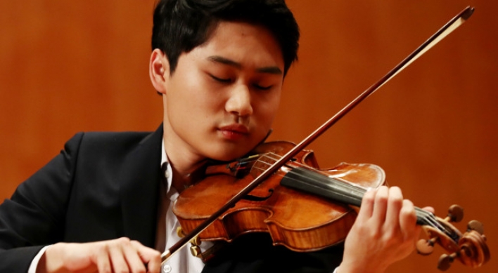 Violinist Yang In-mo welcomes challenge of playing 24 Paganini caprices
